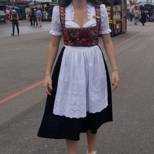 German Oktoberfest (octoberfest) dirndl